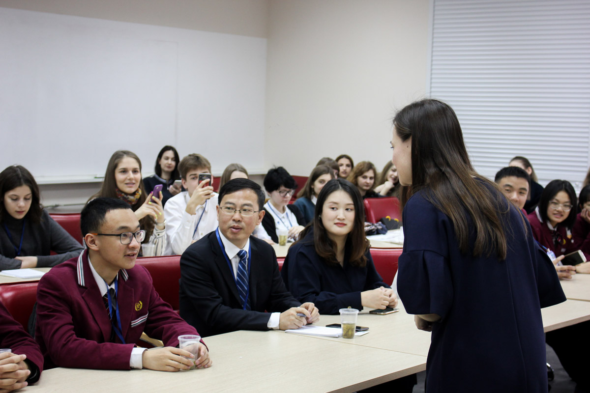 Преподаватели Мининского университета провели мастер-класс, посвященный чэнъюй