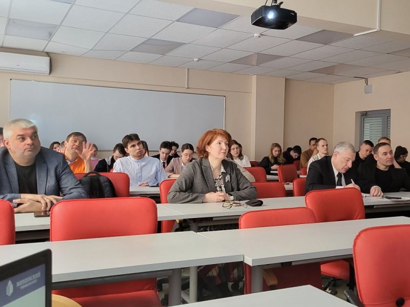 Антропные образовательные технологии в сфере физической культуры спорта обсудили в Мининском университете